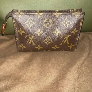 Louis Vuitton Pochette